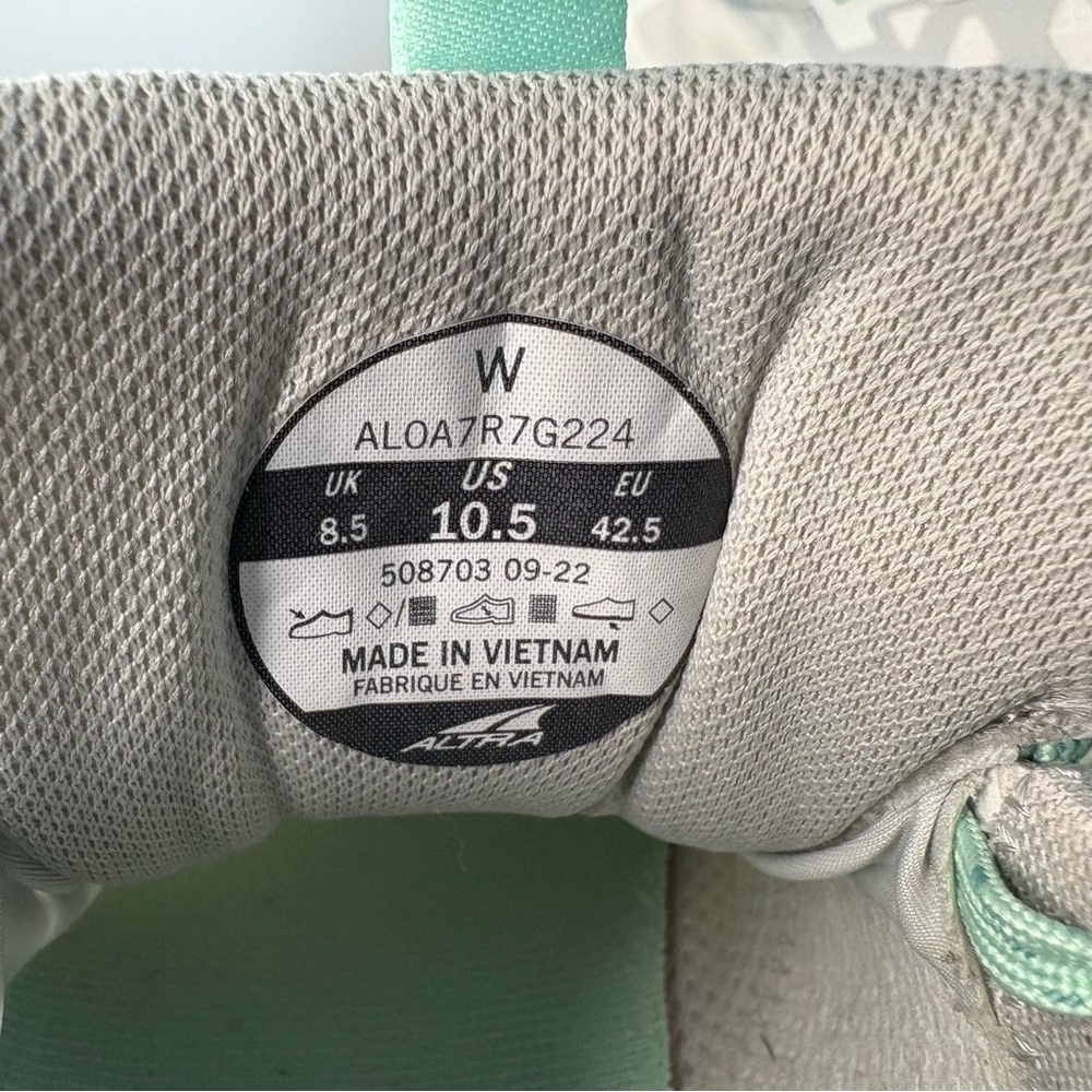 Altra Women's Athletic Shoes - Mint and White - Picture 6 of 6